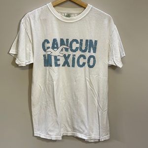 4/$24🦩 REEF Cancun Mexico Shirt